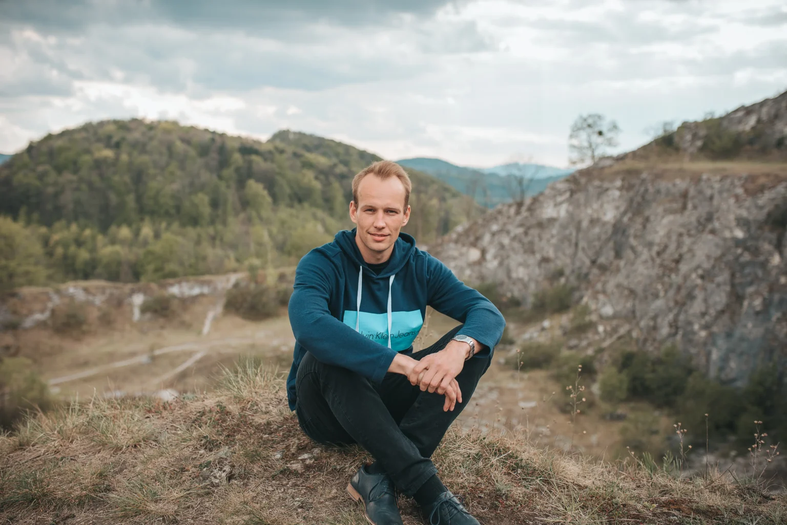 Ing. Jiří Bednář – projektant rodinných domů, portrét v přírodě
